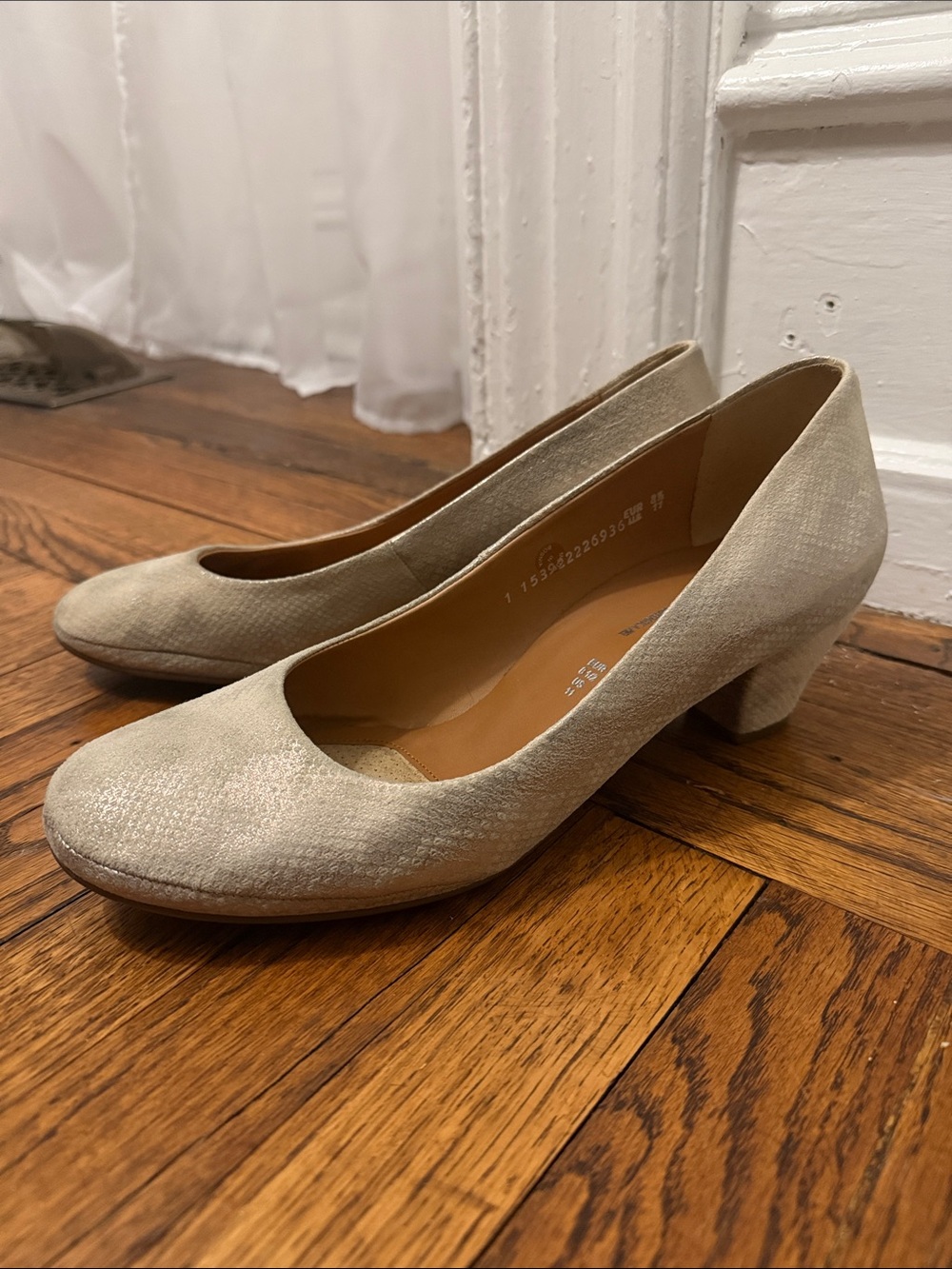 Mephisto Women's Leather Suede Reptile Heels -Gorgeous gold sheen!